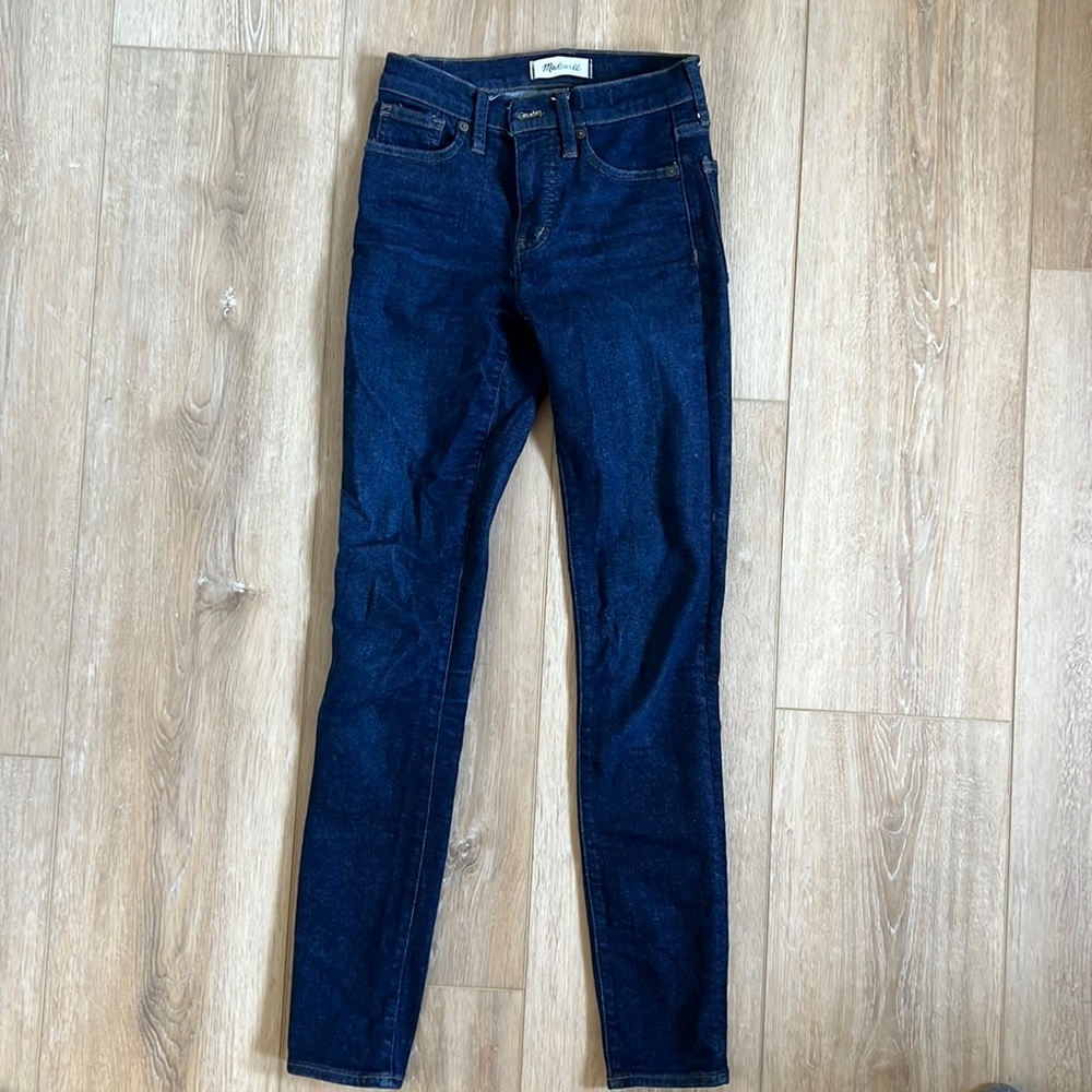 madewell 9” mid-rise skinny dark wash jeans